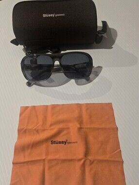 Oliver 040068 Y2k Vintage Stüssy Black Sunglasses with Orange Microfiber Cloth